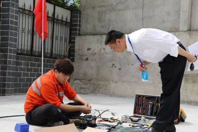 武漢通信段 比標(biāo)準(zhǔn)，拼速度，光纜接續(xù)大比武助力通信設(shè)備修理